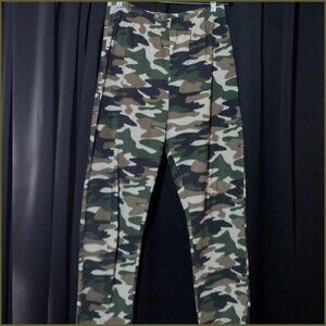 Mens Medium Green Camo Fleece Jogging Pants